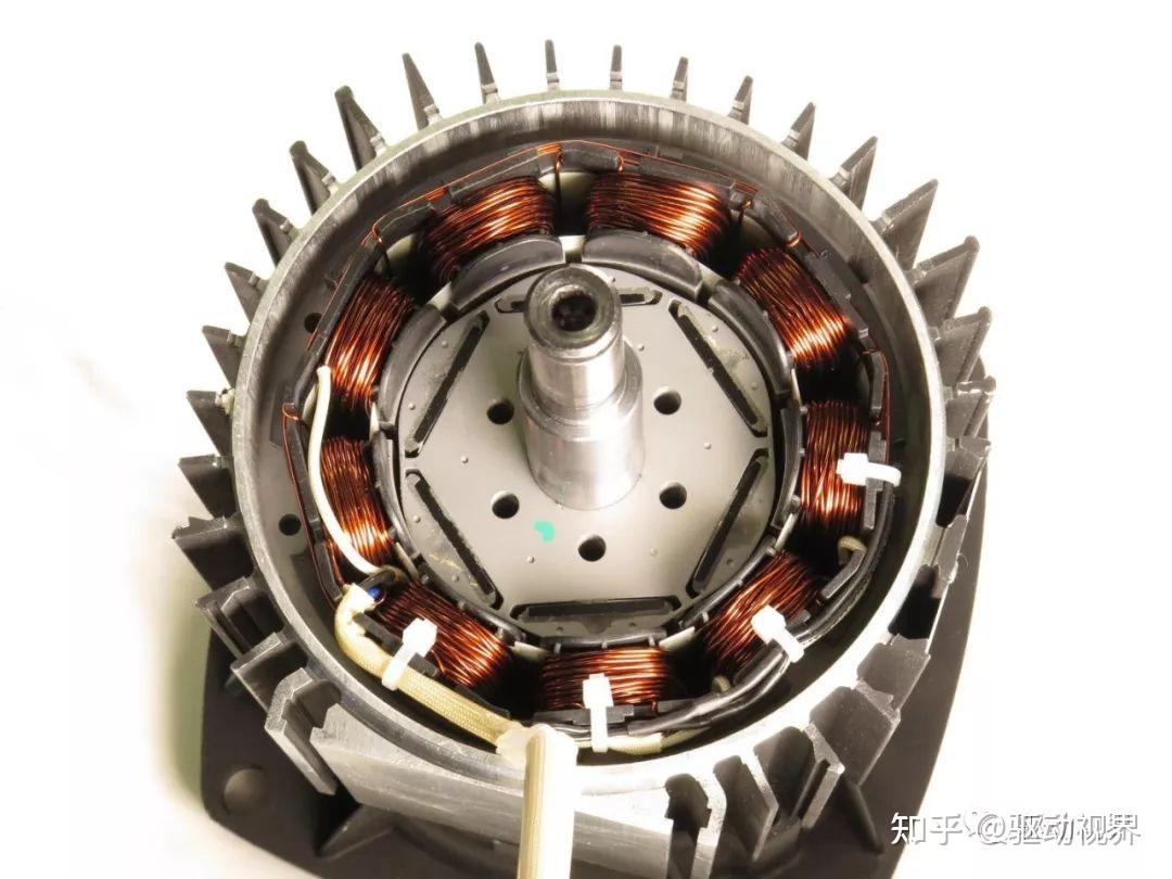 一侧儿童锁长时间处于锁止状态