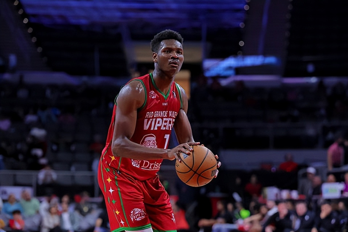 毒蛇中锋阿博基迪单场13+9助队胜 本月却遭替补冷