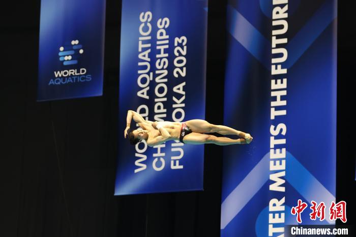 王宗源成功卫冕 中国跳水双星闪耀福冈世锦赛