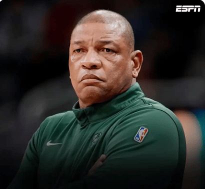 字母哥怒摔教练席 雄鹿解雇里弗斯终结三年执教