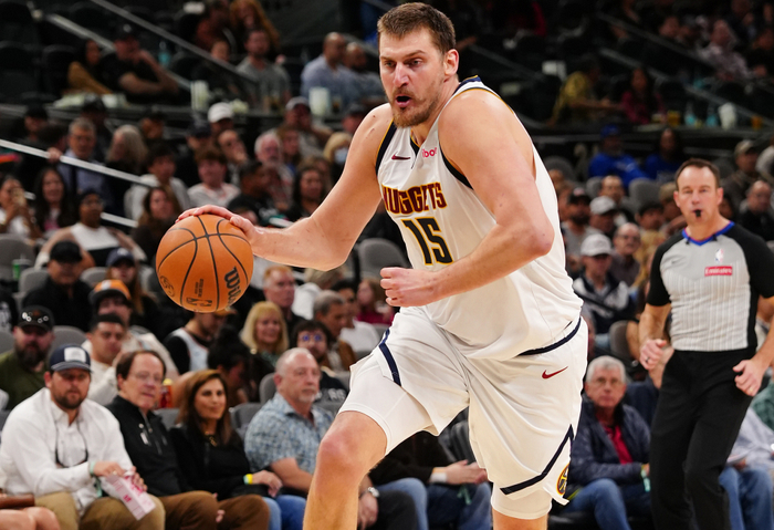 雷霆亚历山大外线低迷难掩强强对话